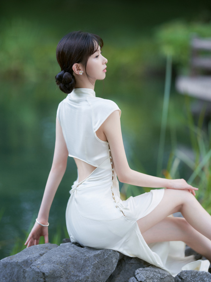 曲裂 封面